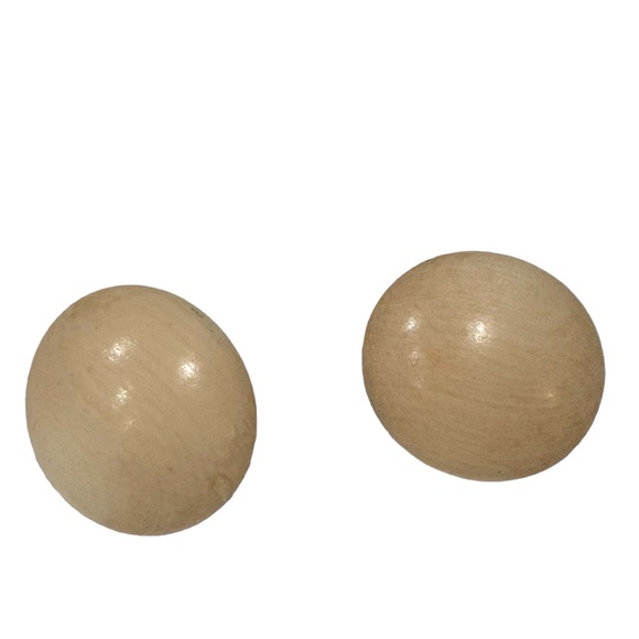 Polished wood button earrings. Post back. - Picture 1 of 1